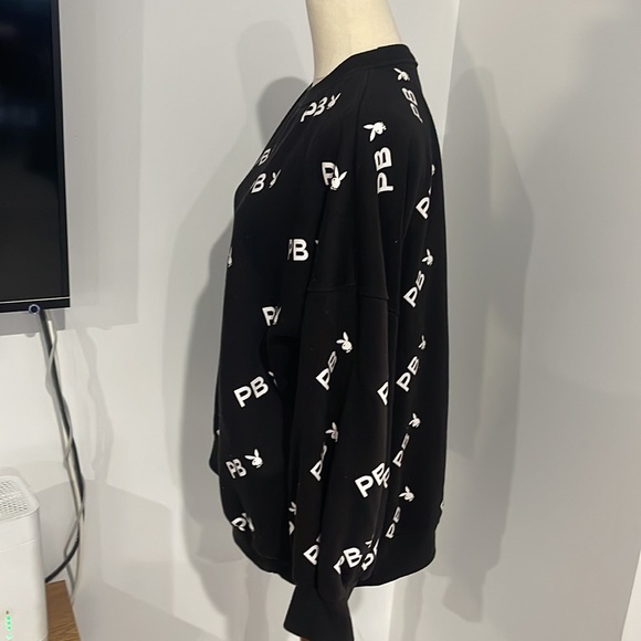 Playboy Miss guided oversize size 6 sweater - Picture 3 of 4